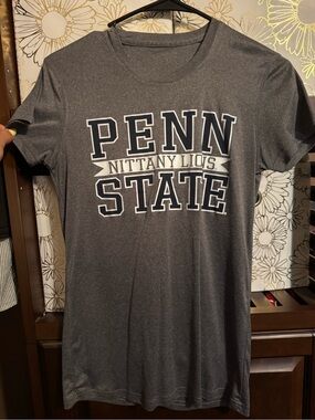 Penn State Nittany Lions women’s gray athletic tee